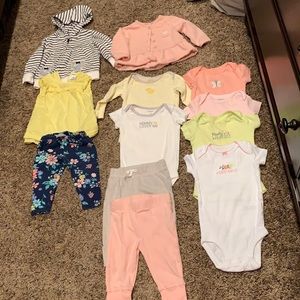 Bundle of 6 month clothes in peach/yellow